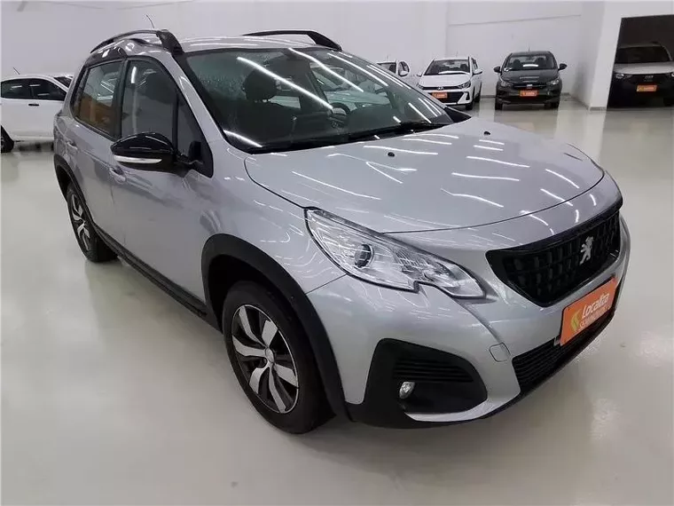 Peugeot 2008 Cinza 4