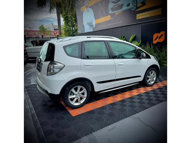 Honda FIT Branco 8