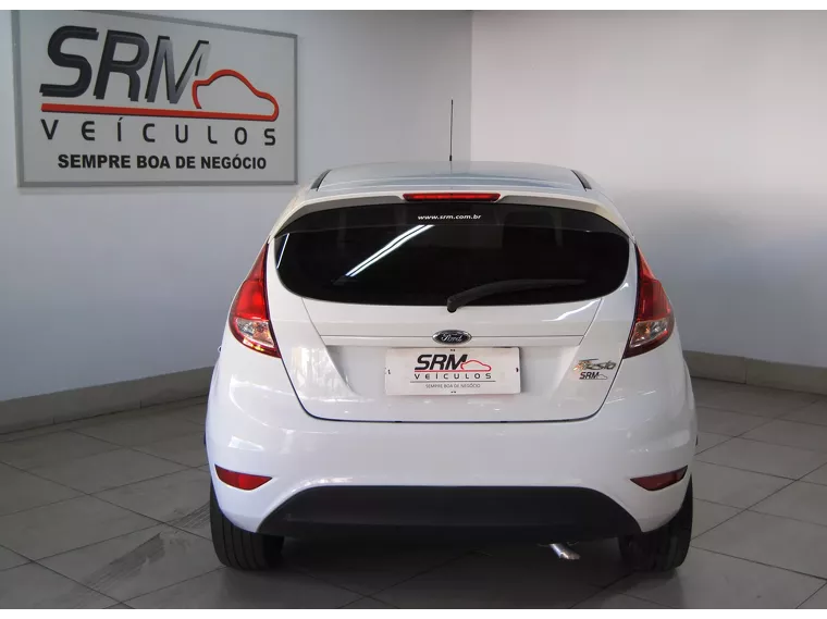 Ford Fiesta Branco 5