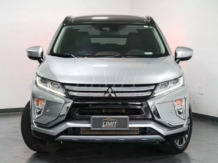 Mitsubishi Eclipse Cross Prata 1