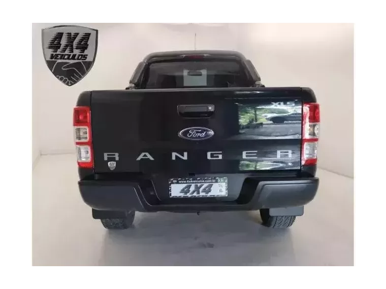 Ford Ranger Preto 4