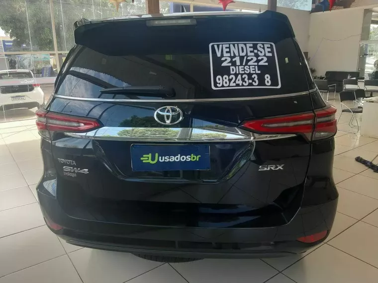 Toyota Hilux Preto 3