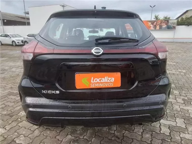 Nissan Kicks Preto 9