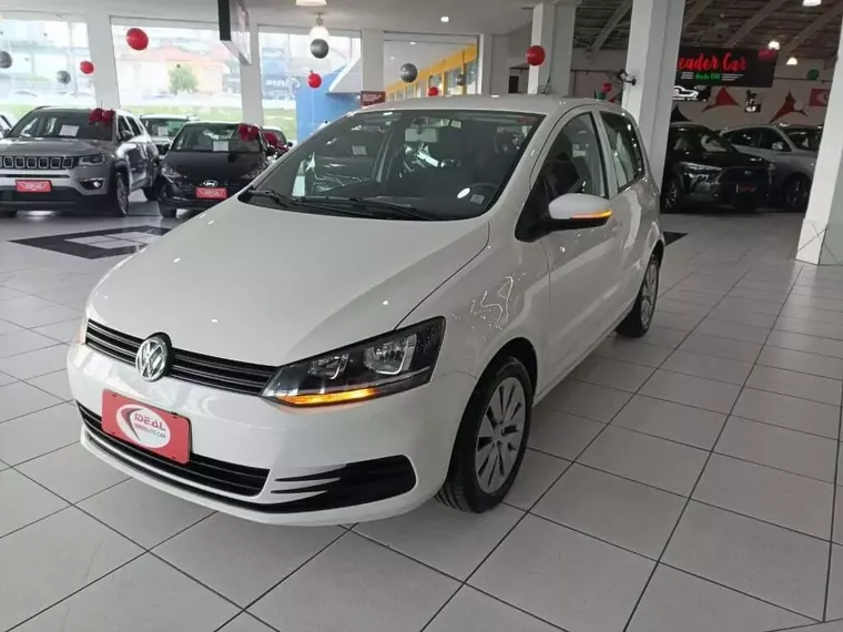 Volkswagen Fox Branco 10