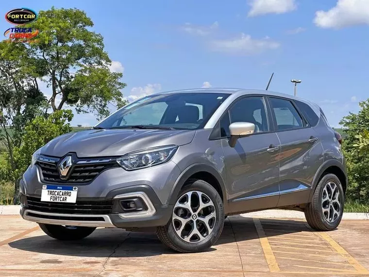 Renault Captur Cinza 13