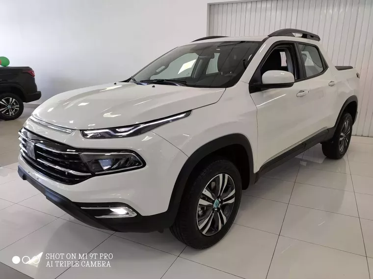 Fiat Toro Branco 1