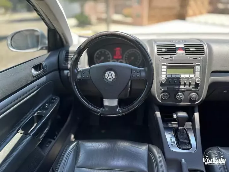 Volkswagen Jetta Prata 3