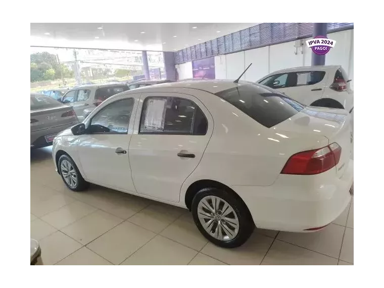 Volkswagen Voyage Branco 2