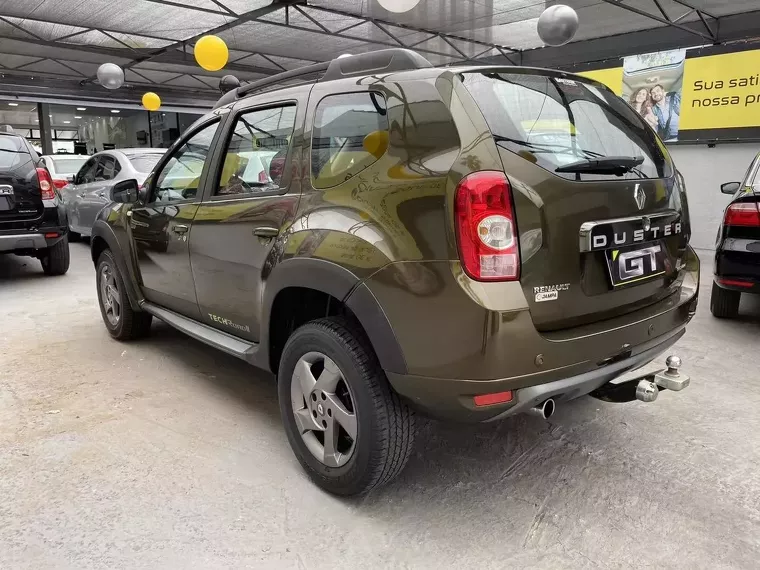 Renault Duster Verde 7