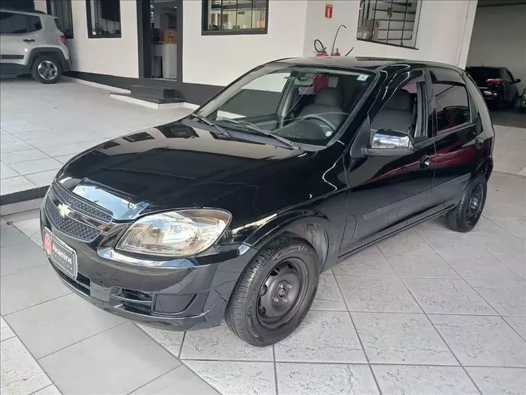 Chevrolet Celta Preto 7