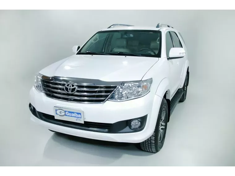 Toyota Hilux SW4 Branco 8