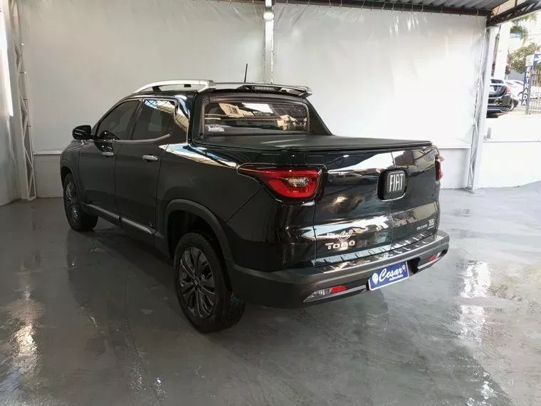 Fiat Toro Preto 5