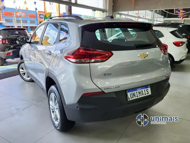 Chevrolet Tracker Prata 14