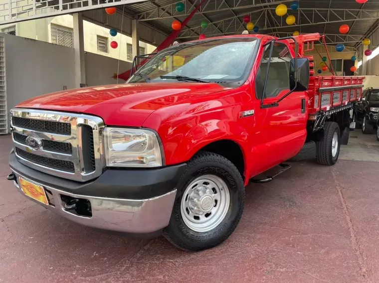 Ford F-350 Vermelho 15