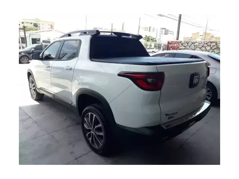 Fiat Toro Branco 2