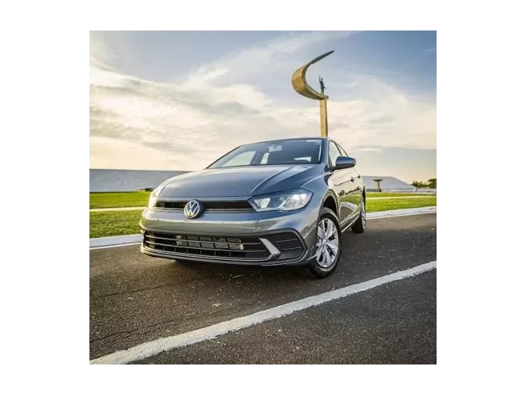 Volkswagen Polo Sedan Preto 11