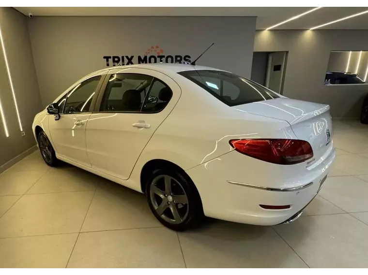 Peugeot 408 Branco 6