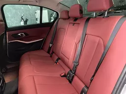BMW 320i