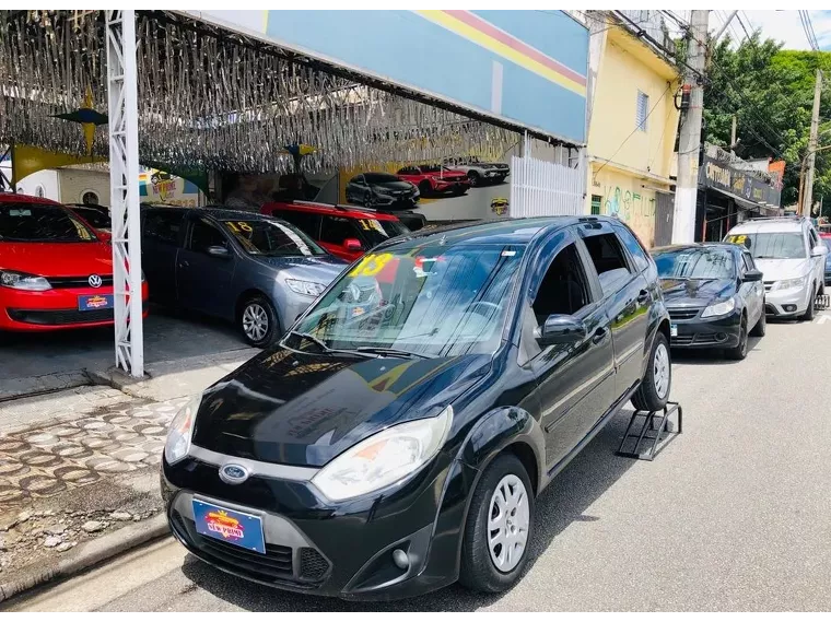 Ford Fiesta Preto 3