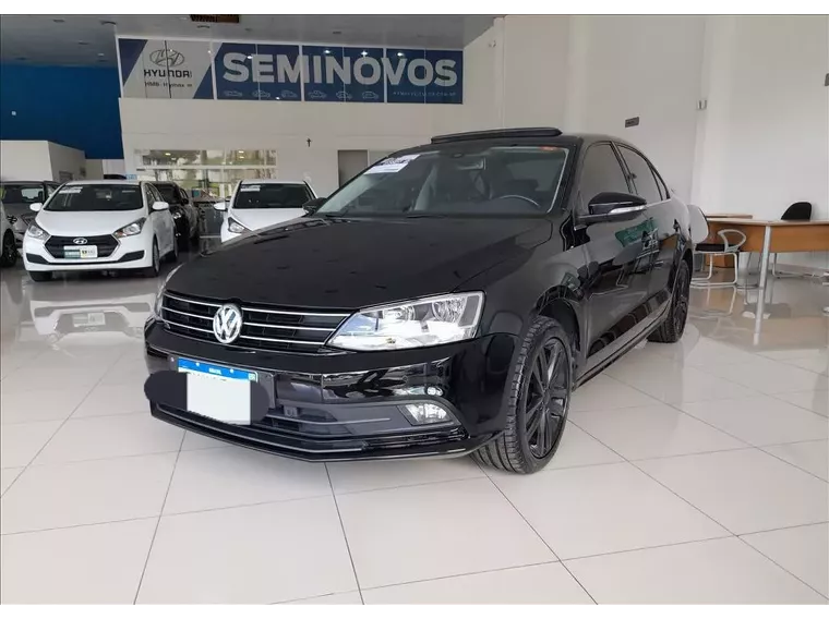 Volkswagen Jetta Preto 12