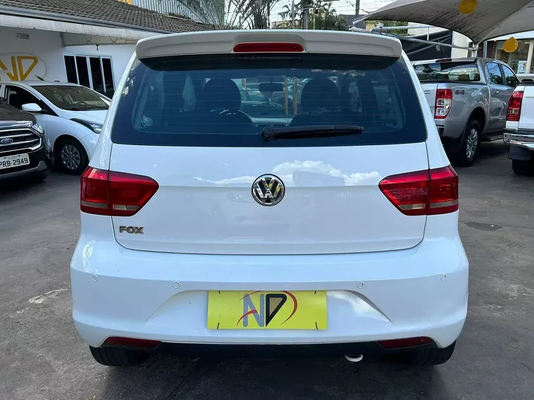 Volkswagen Fox Branco 11