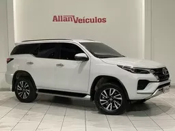 Toyota Hilux SW4