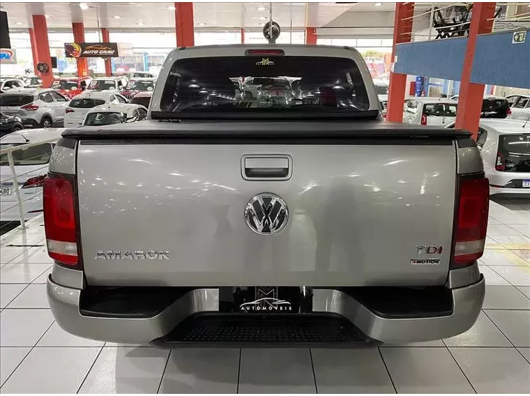 Volkswagen Amarok Prata 13