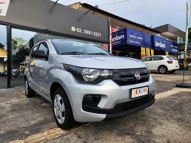 Fiat Mobi Prata 18