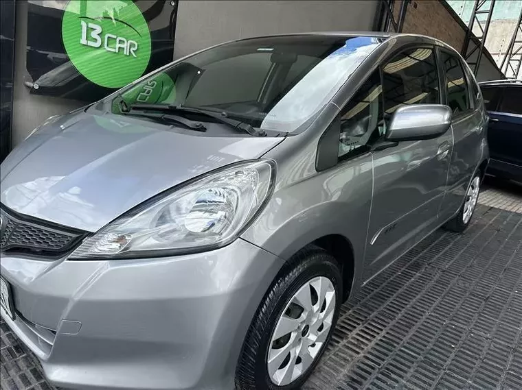 Honda FIT Cinza 12