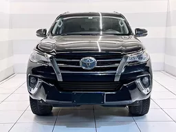 Toyota Hilux SW4