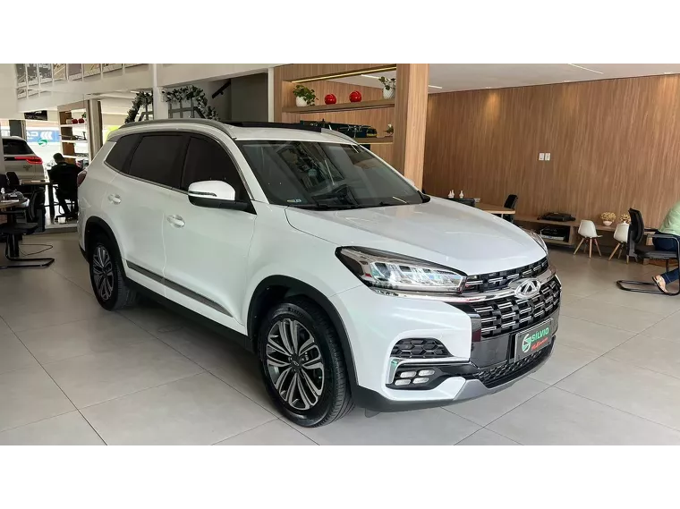 Chery Tiggo 8 Branco 1