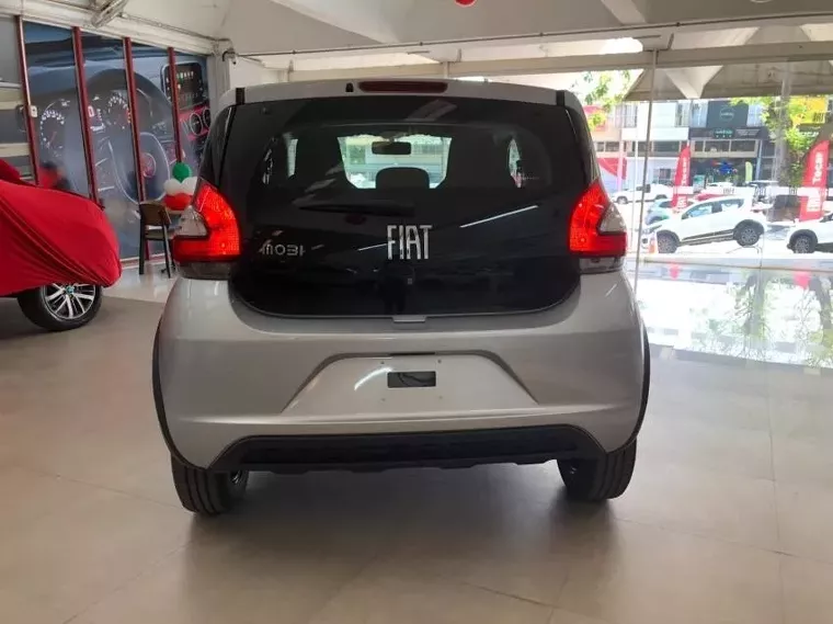 Fiat Mobi Cinza 8