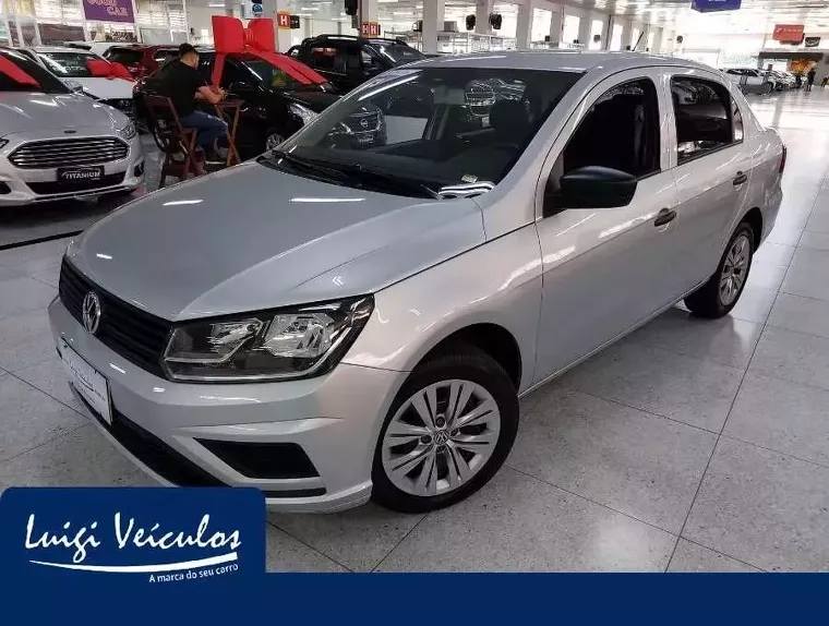 Volkswagen Voyage Prata 2