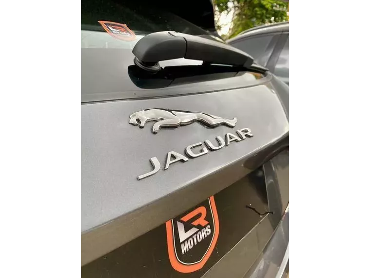 Jaguar E-pace  Cinza 19