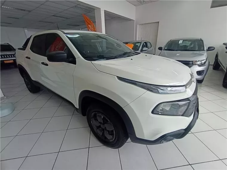 Fiat Toro Branco 2