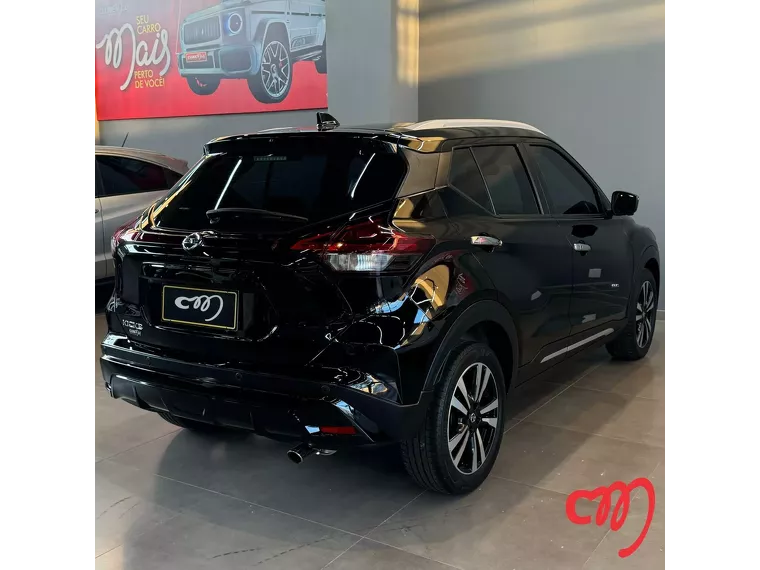 Nissan Kicks Preto 9