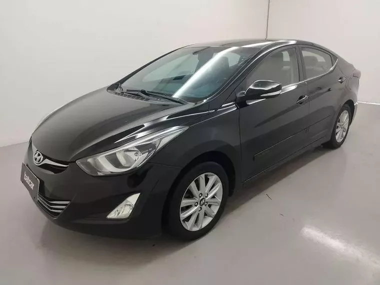 Hyundai Elantra Preto 18