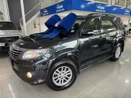 Toyota Hilux SW4