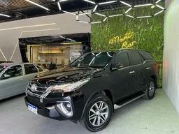 Hilux SW4