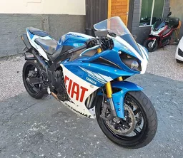 YZF R1