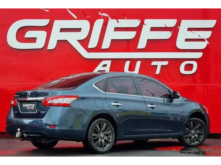 Nissan Sentra Azul 14