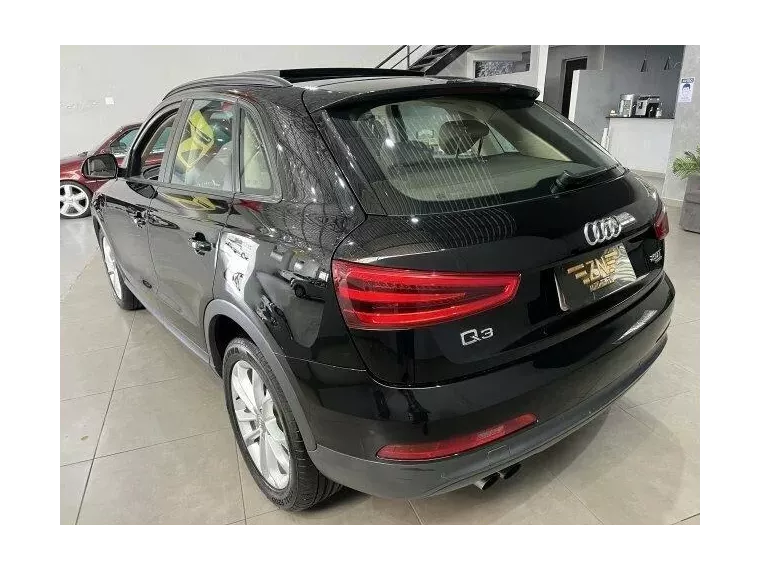 Audi Q3 Preto 5