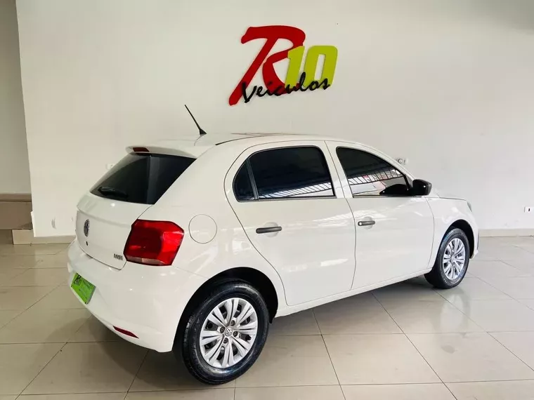 Volkswagen Gol Branco 8