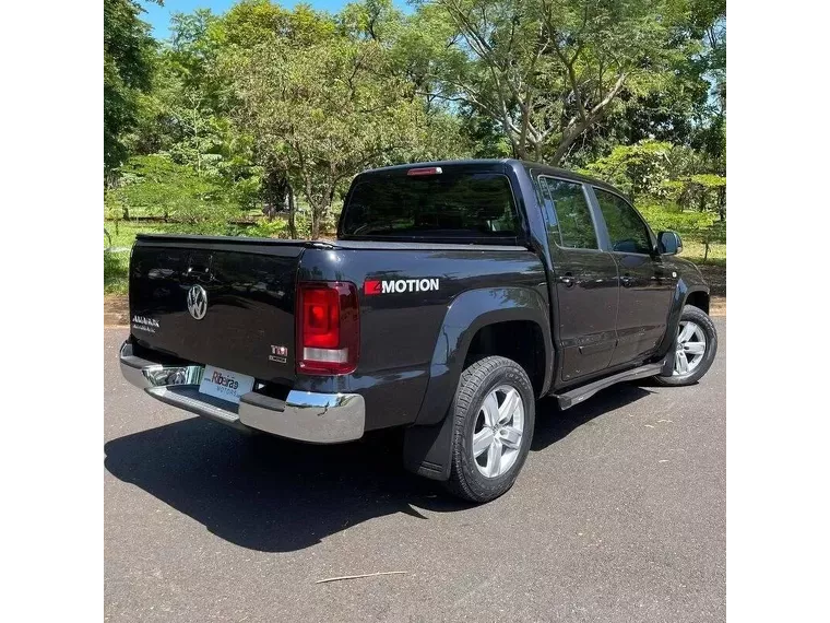 Volkswagen Amarok Preto 4