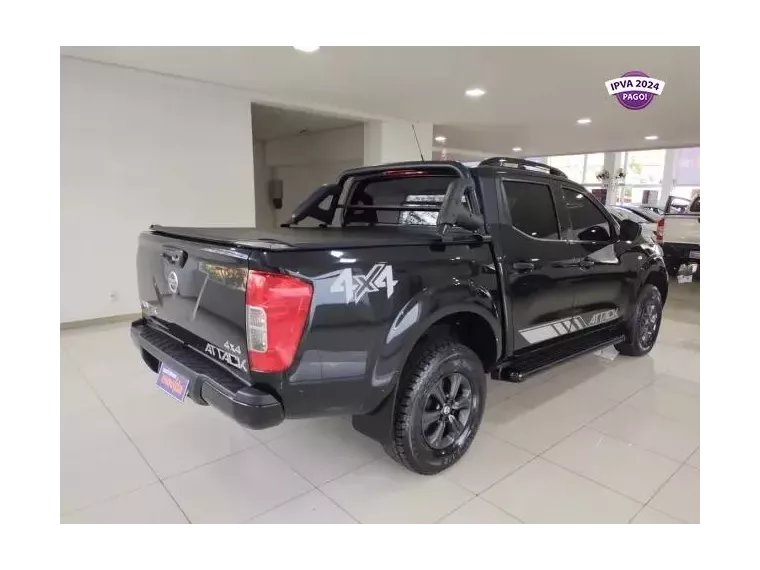 Nissan Frontier Preto 2