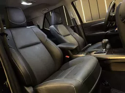 Toyota Hilux SW4