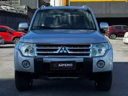 Mitsubishi Pajero Full