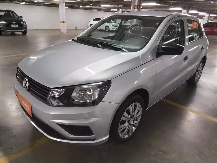 Volkswagen Gol Prata 1