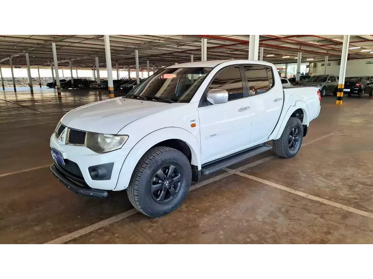 Mitsubishi L200 Triton Branco 7