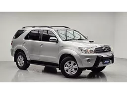 Toyota Hilux SW4